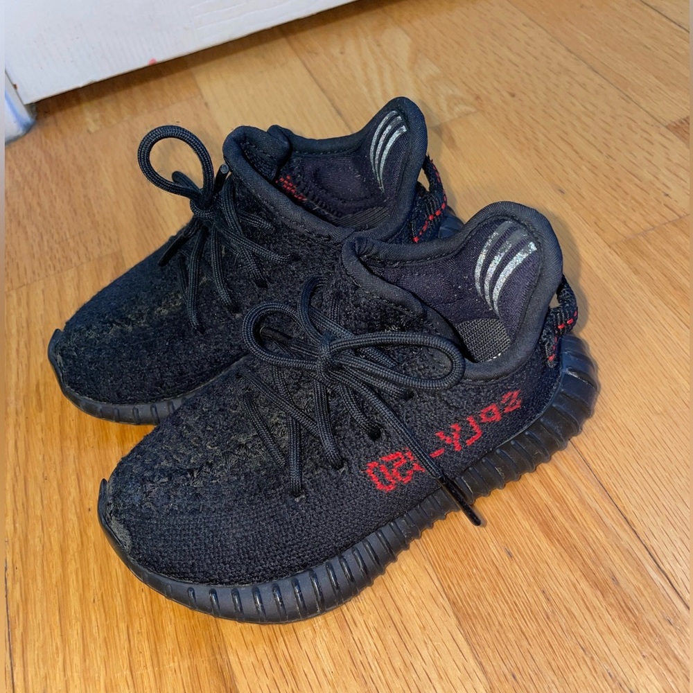 COPY - Yeezy Boost 350 Sneaker